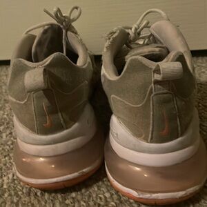 pink nike react 270 shoes